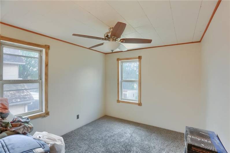 736 Penn Ave, Midland, PA 15059, 3 Bedrooms Bedrooms, 9 Rooms Rooms,2 BathroomsBathrooms,Residential,For Sale,Penn Ave,0,1711684