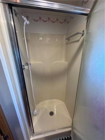 5322 Fredanna St, Pittsburgh, PA 15207, 3 Bedrooms Bedrooms, 7 Rooms Rooms,2 BathroomsBathrooms,Residential,For Sale,Fredanna St,0,1711699