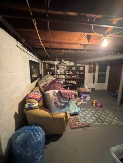 5322 Fredanna St, Pittsburgh, PA 15207, 3 Bedrooms Bedrooms, 7 Rooms Rooms,2 BathroomsBathrooms,Residential,For Sale,Fredanna St,0,1711699
