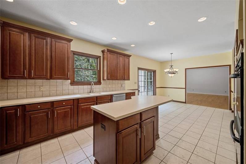 247 Erin Drive, Cranberry Township, PA 16066, 4 Bedrooms Bedrooms, 10 Rooms Rooms,3.1 BathroomsBathrooms,Residential,For Sale,Erin Drive,0,1711700