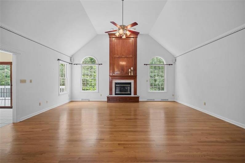 247 Erin Drive, Cranberry Township, PA 16066, 4 Bedrooms Bedrooms, 10 Rooms Rooms,3.1 BathroomsBathrooms,Residential,For Sale,Erin Drive,0,1711700