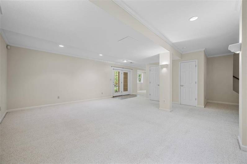 247 Erin Drive, Cranberry Township, PA 16066, 4 Bedrooms Bedrooms, 10 Rooms Rooms,3.1 BathroomsBathrooms,Residential,For Sale,Erin Drive,0,1711700