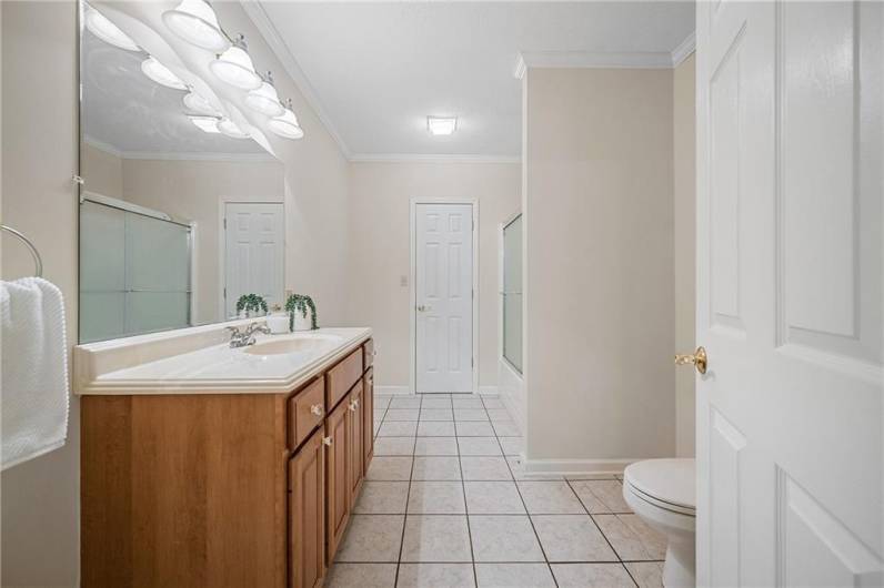 247 Erin Drive, Cranberry Township, PA 16066, 4 Bedrooms Bedrooms, 10 Rooms Rooms,3.1 BathroomsBathrooms,Residential,For Sale,Erin Drive,0,1711700
