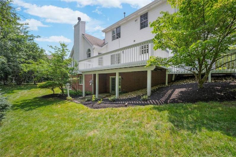 247 Erin Drive, Cranberry Township, PA 16066, 4 Bedrooms Bedrooms, 10 Rooms Rooms,3.1 BathroomsBathrooms,Residential,For Sale,Erin Drive,0,1711700