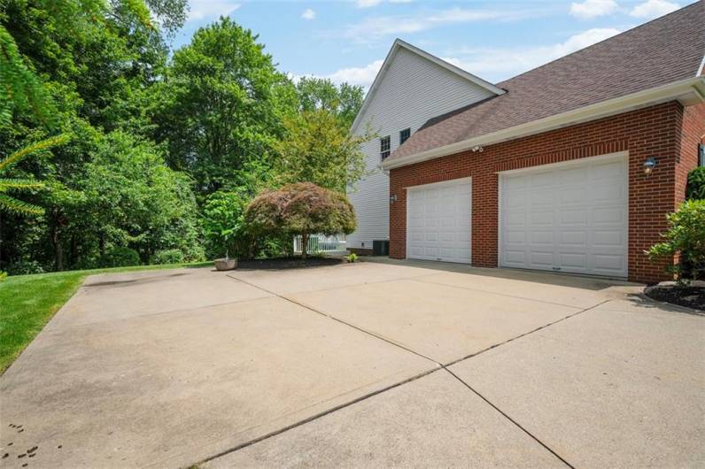 Side entry garage
