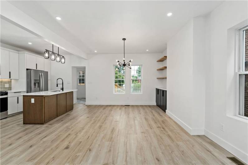 7211 Whipple St, Pittsburgh, PA 15218, 4 Bedrooms Bedrooms, 8 Rooms Rooms,2.1 BathroomsBathrooms,Residential,For Sale,Whipple St,0,1711706