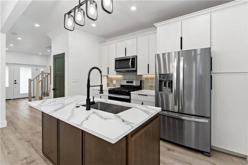 7211 Whipple St, Pittsburgh, PA 15218, 4 Bedrooms Bedrooms, 8 Rooms Rooms,2.1 BathroomsBathrooms,Residential,For Sale,Whipple St,0,1711706