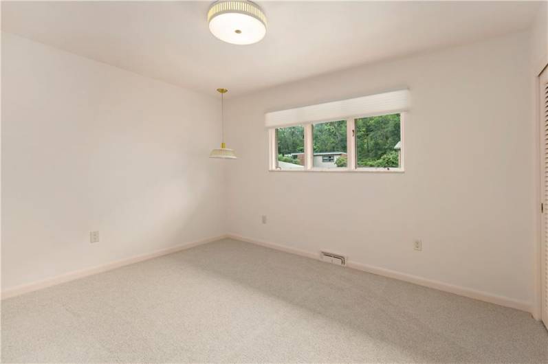 2306 Marbury Rd, Pittsburgh, PA 15221, 2 Bedrooms Bedrooms, ,2 BathroomsBathrooms,Lease,For Sale,Marbury Rd,0,1711709