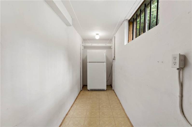 2306 Marbury Rd, Pittsburgh, PA 15221, 2 Bedrooms Bedrooms, ,2 BathroomsBathrooms,Lease,For Sale,Marbury Rd,0,1711709