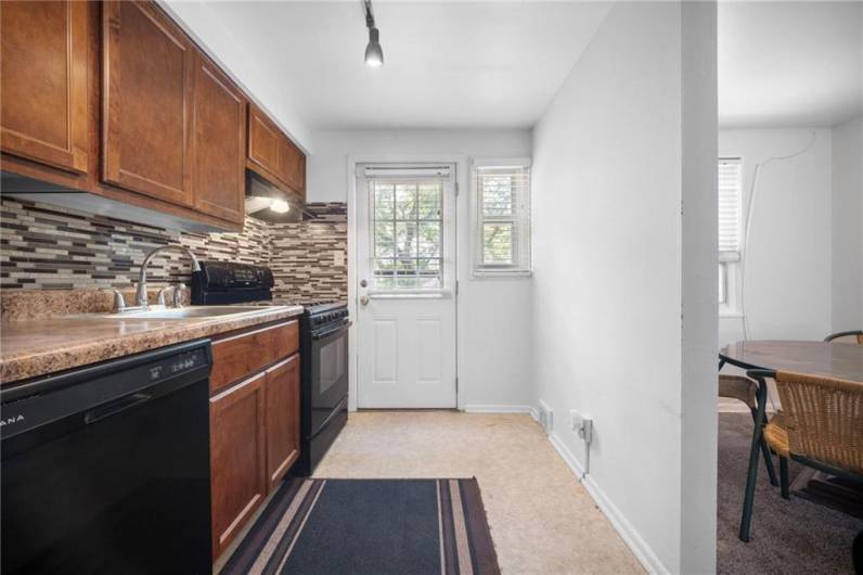 7163 Tilden St, Pittsburgh, PA 15206, 2 Bedrooms Bedrooms, ,1 BathroomBathrooms,Residential,For Sale,Tilden St,0,1711710
