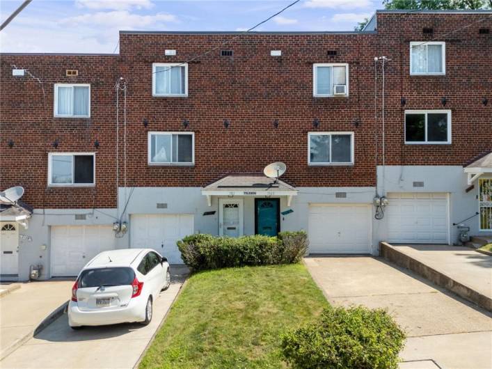 7163 Tilden St, Pittsburgh, PA 15206, 2 Bedrooms Bedrooms, ,1 BathroomBathrooms,Residential,For Sale,Tilden St,0,1711710