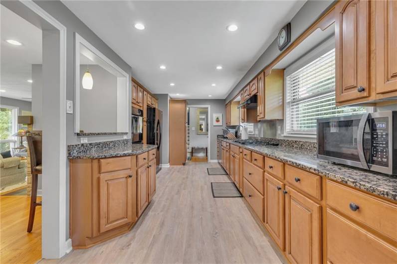 101 Appletree Dr, Beaver, PA 15009, 4 Bedrooms Bedrooms, ,2 BathroomsBathrooms,Residential,For Sale,Appletree Dr,0,1711712