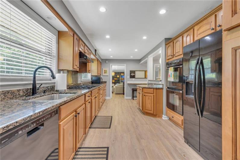 101 Appletree Dr, Beaver, PA 15009, 4 Bedrooms Bedrooms, ,2 BathroomsBathrooms,Residential,For Sale,Appletree Dr,0,1711712