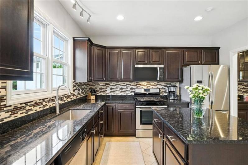 350 Marshall Heights Dr, Wexford, PA 15090, 3 Bedrooms Bedrooms, 8 Rooms Rooms,2.1 BathroomsBathrooms,Residential,For Sale,Marshall Heights Dr,0,1711714