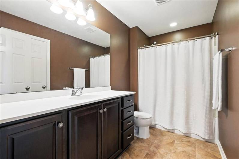 350 Marshall Heights Dr, Wexford, PA 15090, 3 Bedrooms Bedrooms, 8 Rooms Rooms,2.1 BathroomsBathrooms,Residential,For Sale,Marshall Heights Dr,0,1711714
