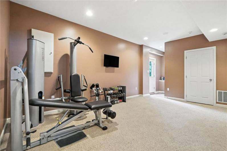 350 Marshall Heights Dr, Wexford, PA 15090, 3 Bedrooms Bedrooms, 8 Rooms Rooms,2.1 BathroomsBathrooms,Residential,For Sale,Marshall Heights Dr,0,1711714