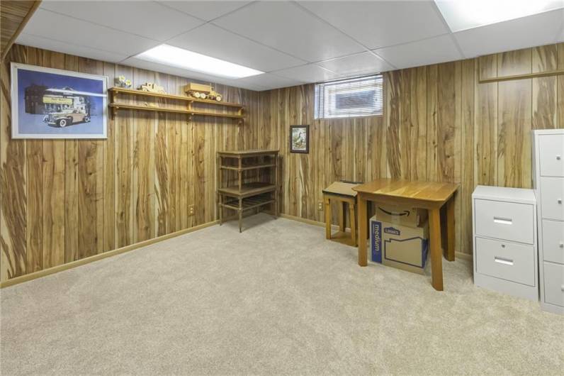122 Atlantic Ave, Cheswick, PA 15024, 3 Bedrooms Bedrooms, 9 Rooms Rooms,2.1 BathroomsBathrooms,Residential,For Sale,Atlantic Ave,0,1711716