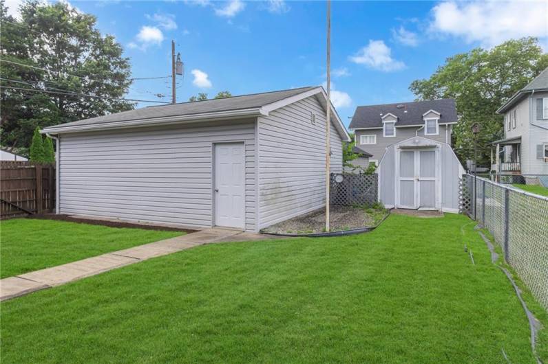 122 Atlantic Ave, Cheswick, PA 15024, 3 Bedrooms Bedrooms, 9 Rooms Rooms,2.1 BathroomsBathrooms,Residential,For Sale,Atlantic Ave,0,1711716