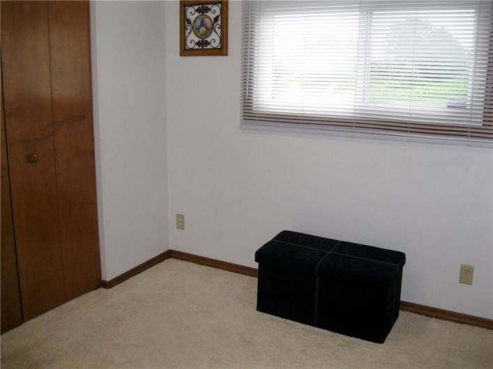 2nd bedroom