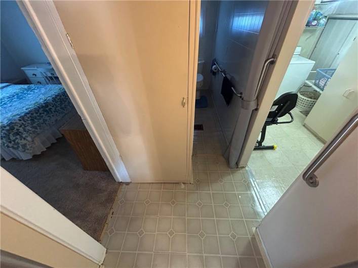 1347 Paradise Ave, Belle Vernon, PA 15012, 2 Bedrooms Bedrooms, ,1 BathroomBathrooms,Residential,For Sale,Paradise Ave,0,1711750