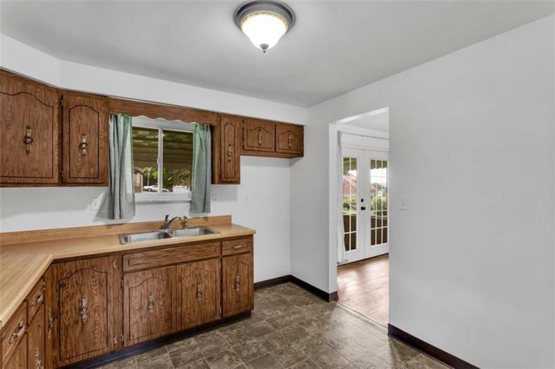 2038 Alfred St, Pittsburgh, PA 15212, 3 Bedrooms Bedrooms, 8 Rooms Rooms,2 BathroomsBathrooms,Residential,For Sale,Alfred St,1711925