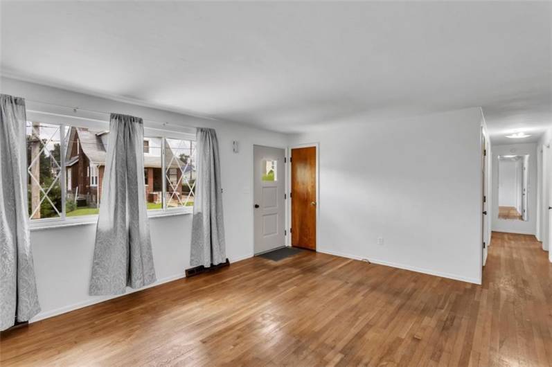 2038 Alfred St, Pittsburgh, PA 15212, 3 Bedrooms Bedrooms, 8 Rooms Rooms,2 BathroomsBathrooms,Residential,For Sale,Alfred St,1711925