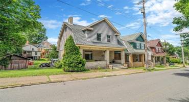 258 Brighton Road, Pittsburgh, PA 15202, 3 Bedrooms Bedrooms, 6 Rooms Rooms,1 BathroomBathrooms,Residential,For Sale,Brighton Road,1711928