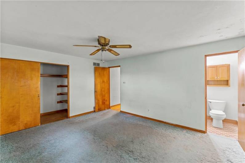 Owners Bedroom  150 Lakeview Drive