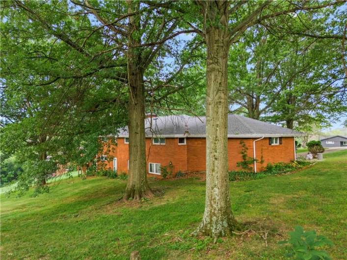 Rear  150 Lakeview Drive