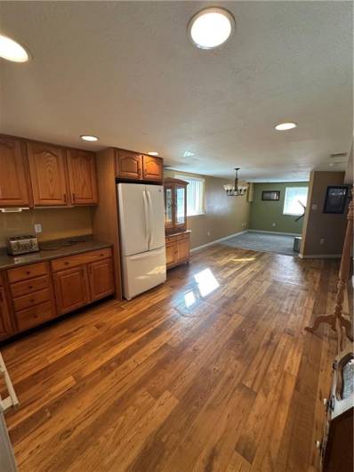505 Diamond Aly, Carnegie, PA 15106, ,Multi-unit,For Sale,Diamond Aly,1711930