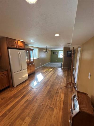 505 Diamond Aly, Carnegie, PA 15106, ,Multi-unit,For Sale,Diamond Aly,1711930