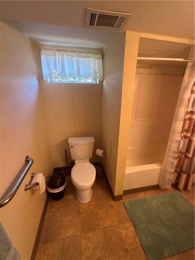 505 Diamond Aly, Carnegie, PA 15106, ,Multi-unit,For Sale,Diamond Aly,1711930