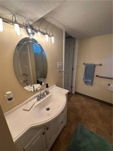 505 Diamond Aly, Carnegie, PA 15106, ,Multi-unit,For Sale,Diamond Aly,1711930