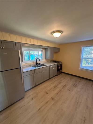 505 Diamond Aly, Carnegie, PA 15106, ,Multi-unit,For Sale,Diamond Aly,1711930