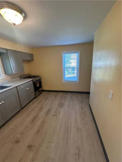 505 Diamond Aly, Carnegie, PA 15106, ,Multi-unit,For Sale,Diamond Aly,1711930