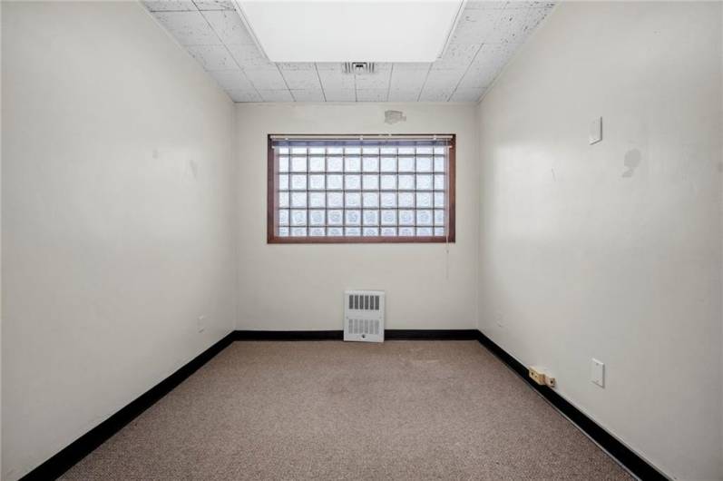 422 6th St, Monessen, PA 15062, ,Commercial-industrial-business,For Sale,6th St,1711933