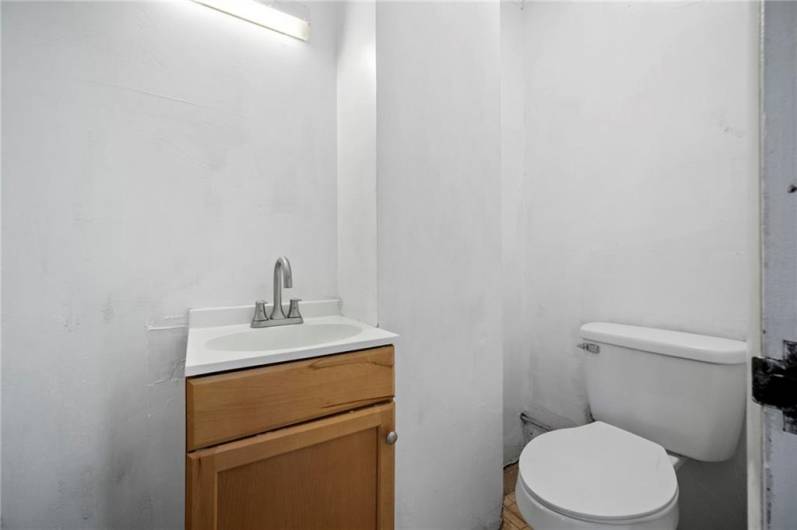 422 6th St, Monessen, PA 15062, ,Commercial-industrial-business,For Sale,6th St,1711933