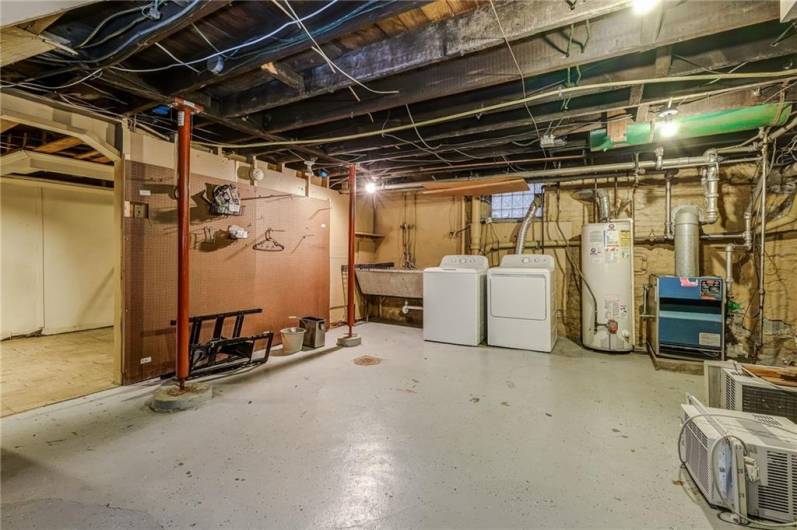 3583 Beechwood Blvd, Pittsburgh, PA 15217, 3 Bedrooms Bedrooms, 7 Rooms Rooms,2 BathroomsBathrooms,Residential,For Sale,Beechwood Blvd,1711935