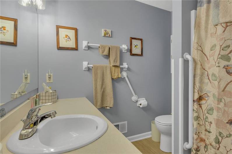 126 Crosswynds Drive, Beaver Falls, PA 15010, 2 Bedrooms Bedrooms, ,2 BathroomsBathrooms,Residential,For Sale,Crosswynds Drive,1711937