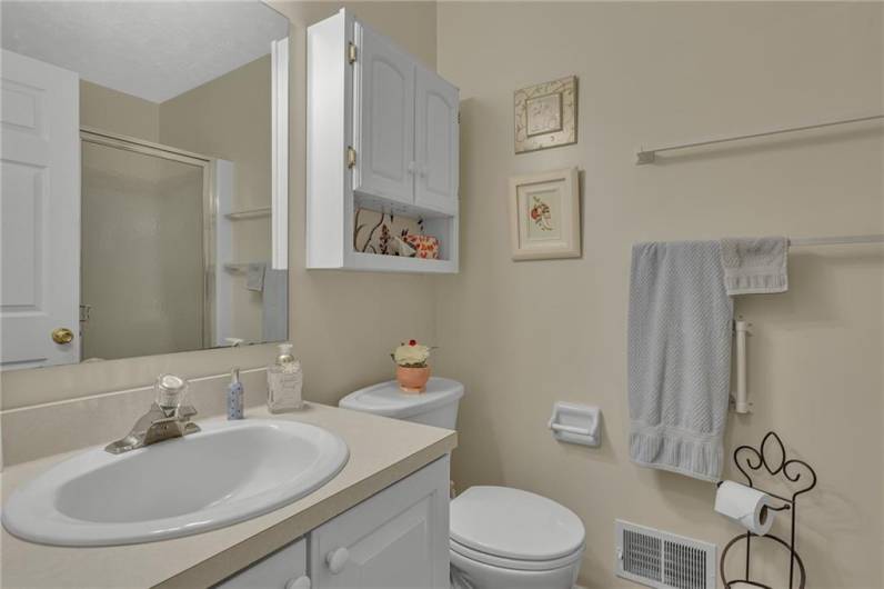 126 Crosswynds Drive, Beaver Falls, PA 15010, 2 Bedrooms Bedrooms, ,2 BathroomsBathrooms,Residential,For Sale,Crosswynds Drive,1711937