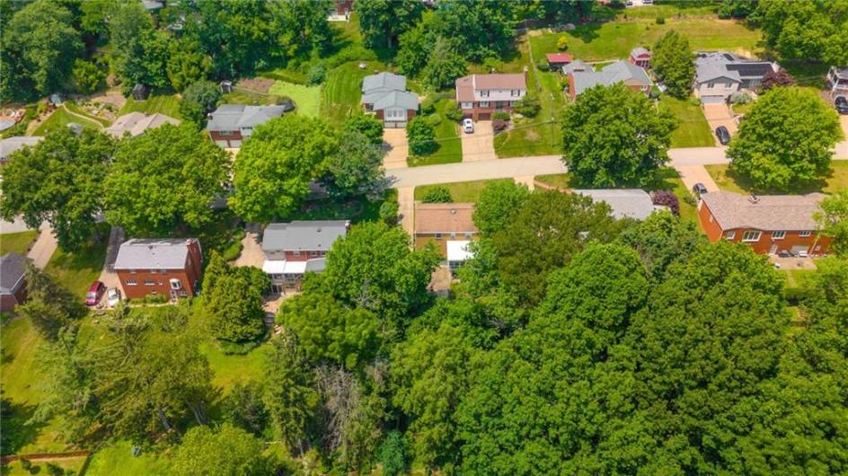 229 Yarrow Ln, Pittsburgh, PA 15236, 4 Bedrooms Bedrooms, 9 Rooms Rooms,2.1 BathroomsBathrooms,Residential,For Sale,Yarrow Ln,1711949