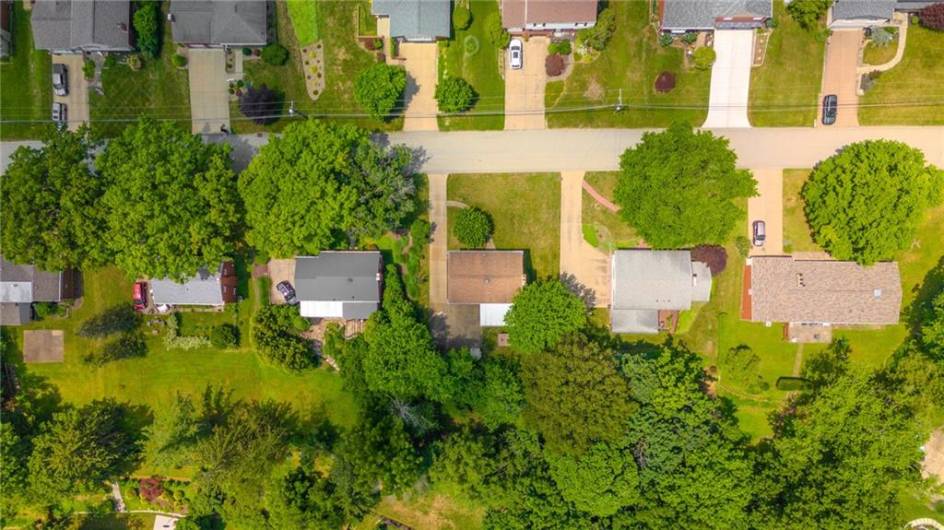 229 Yarrow Ln, Pittsburgh, PA 15236, 4 Bedrooms Bedrooms, 9 Rooms Rooms,2.1 BathroomsBathrooms,Residential,For Sale,Yarrow Ln,1711949