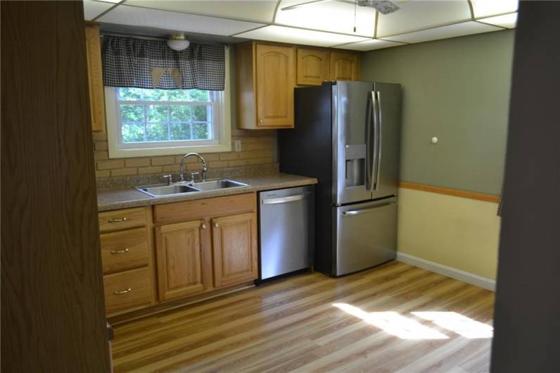 229 Yarrow Ln, Pittsburgh, PA 15236, 4 Bedrooms Bedrooms, 9 Rooms Rooms,2.1 BathroomsBathrooms,Residential,For Sale,Yarrow Ln,1711949