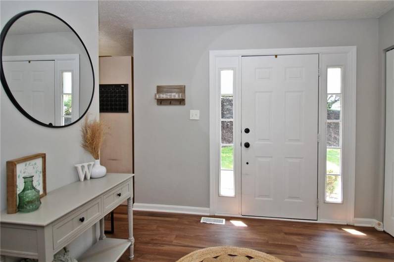 123 Coachside Dr, Canonsburg, PA 15317, 3 Bedrooms Bedrooms, 8 Rooms Rooms,2.1 BathroomsBathrooms,Residential,For Sale,Coachside Dr,1711952