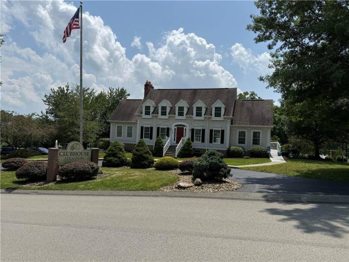 123 Coachside Dr, Canonsburg, PA 15317, 3 Bedrooms Bedrooms, 8 Rooms Rooms,2.1 BathroomsBathrooms,Residential,For Sale,Coachside Dr,1711952