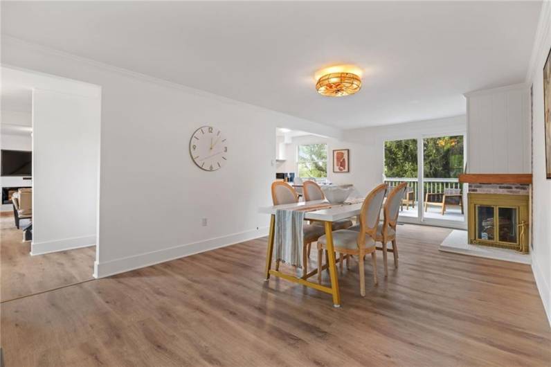 216 Scottsdale Drive, Coraopolis, PA 15108, 3 Bedrooms Bedrooms, 9 Rooms Rooms,2.1 BathroomsBathrooms,Residential,For Sale,Scottsdale Drive,1711955
