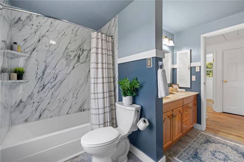 216 Scottsdale Drive, Coraopolis, PA 15108, 3 Bedrooms Bedrooms, 9 Rooms Rooms,2.1 BathroomsBathrooms,Residential,For Sale,Scottsdale Drive,1711955