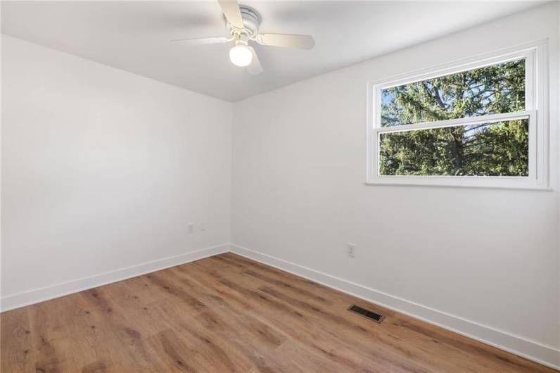 216 Scottsdale Drive, Coraopolis, PA 15108, 3 Bedrooms Bedrooms, 9 Rooms Rooms,2.1 BathroomsBathrooms,Residential,For Sale,Scottsdale Drive,1711955