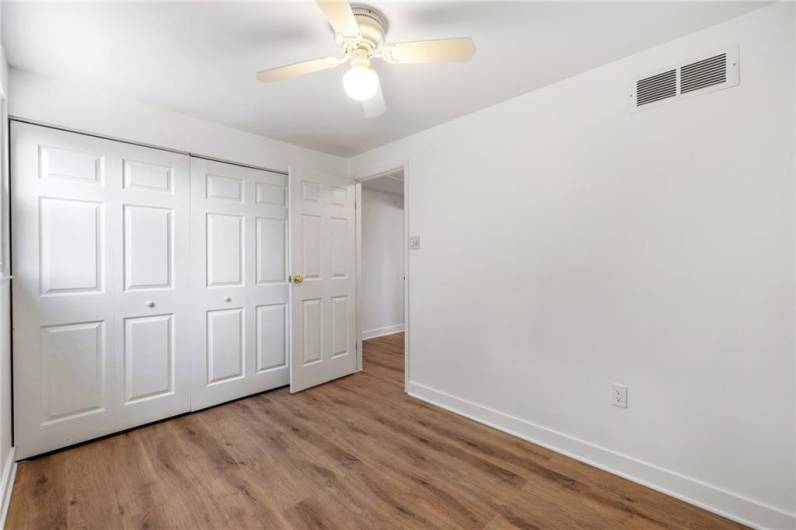 216 Scottsdale Drive, Coraopolis, PA 15108, 3 Bedrooms Bedrooms, 9 Rooms Rooms,2.1 BathroomsBathrooms,Residential,For Sale,Scottsdale Drive,1711955