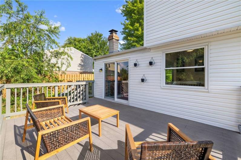 216 Scottsdale Drive, Coraopolis, PA 15108, 3 Bedrooms Bedrooms, 9 Rooms Rooms,2.1 BathroomsBathrooms,Residential,For Sale,Scottsdale Drive,1711955